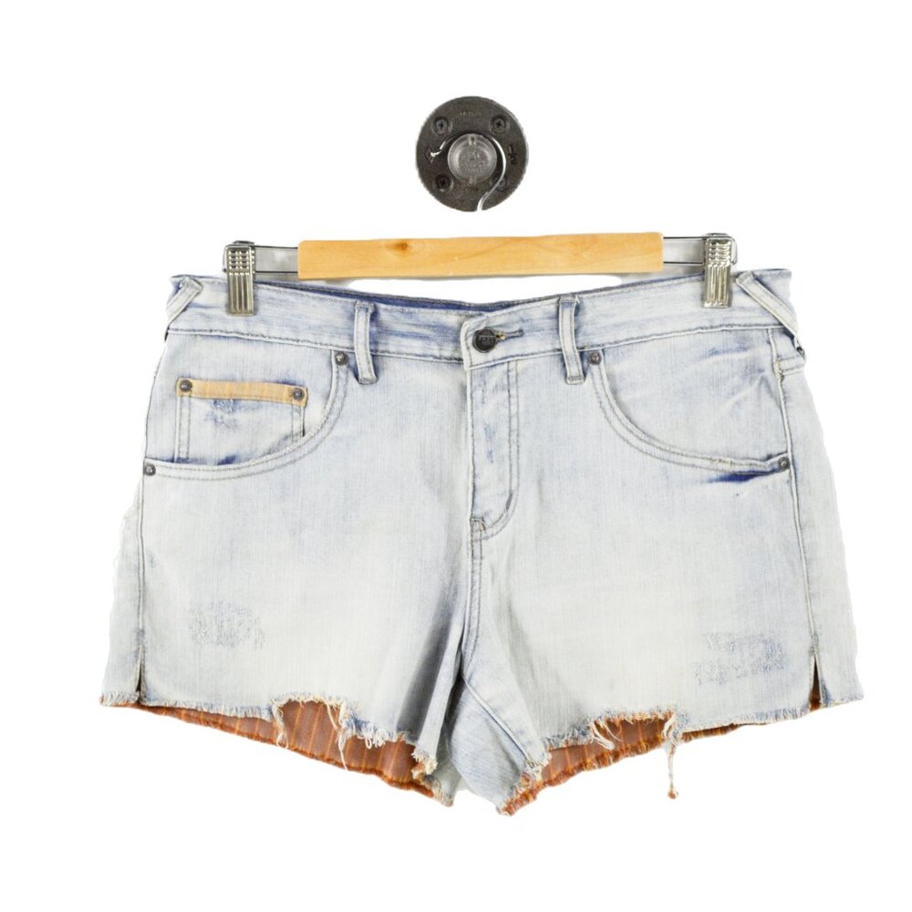 Free People distressed denim shorts #175-98